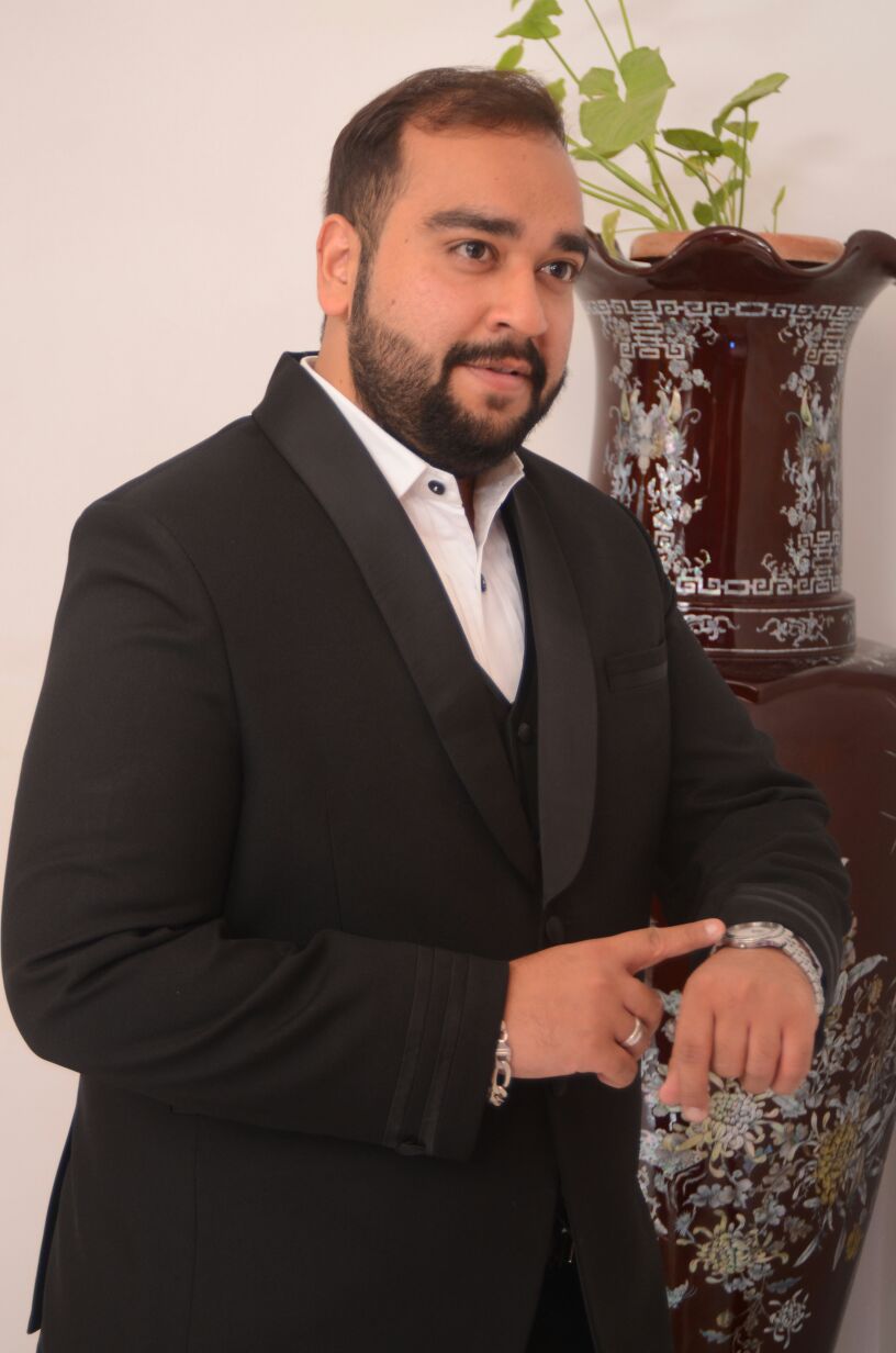 Mohit Vaswani - Actor Portfolio Photo 1
