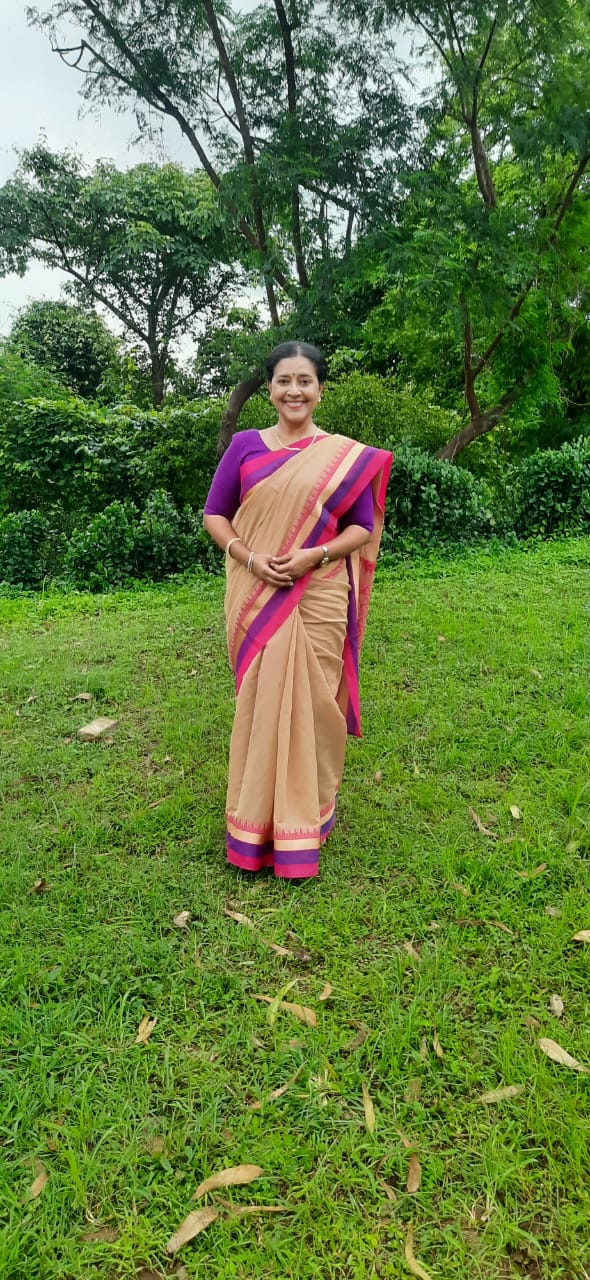 Dipti Avlani - Actor Portfolio Photo 1