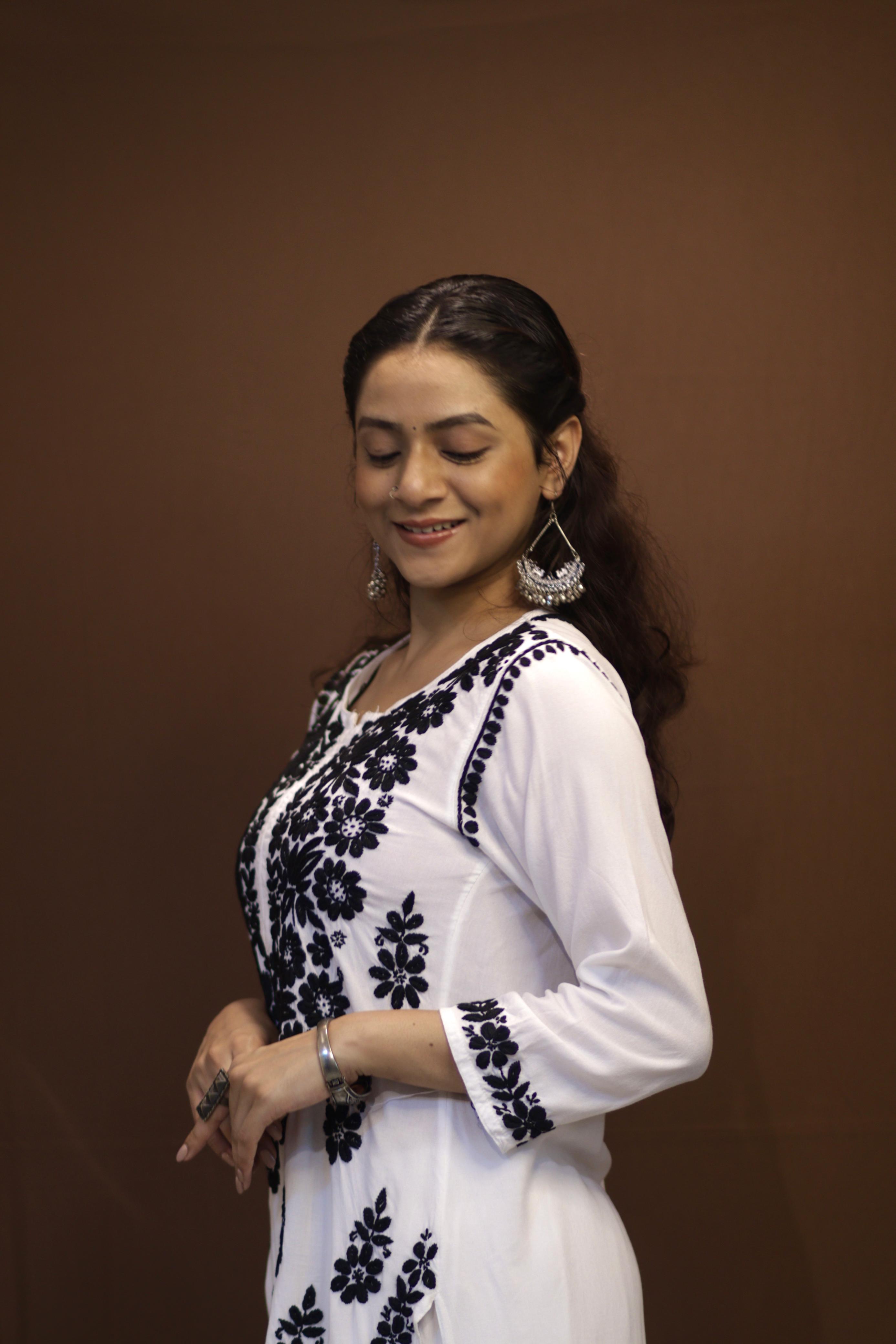 Krutika Salat - Dancer Portfolio Photo 1