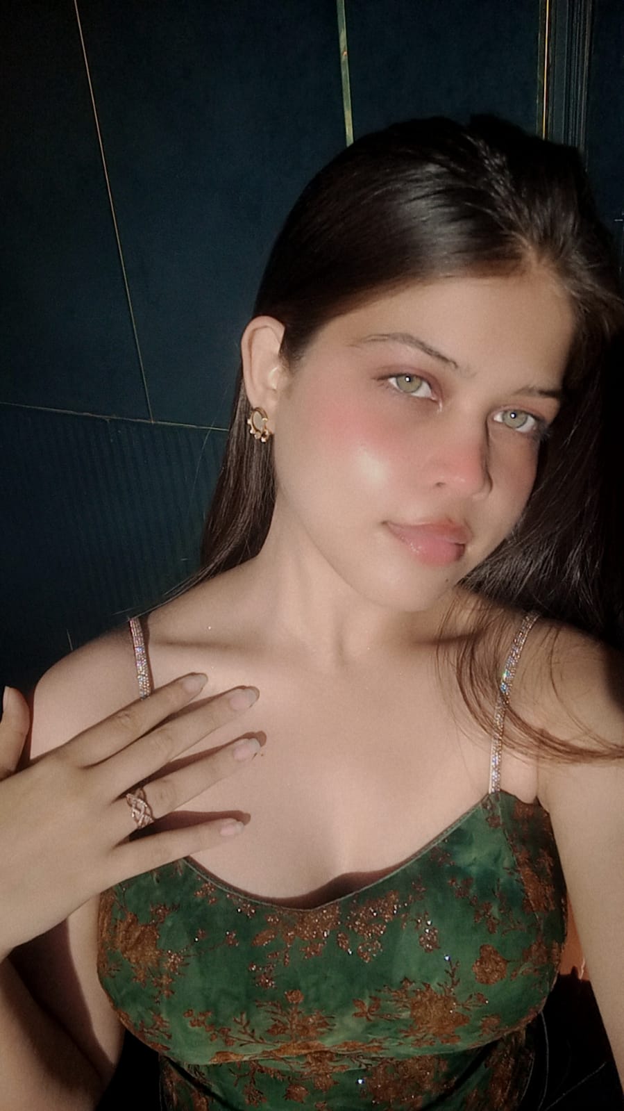 Khushi Gupta - Model Portfolio Photo 1