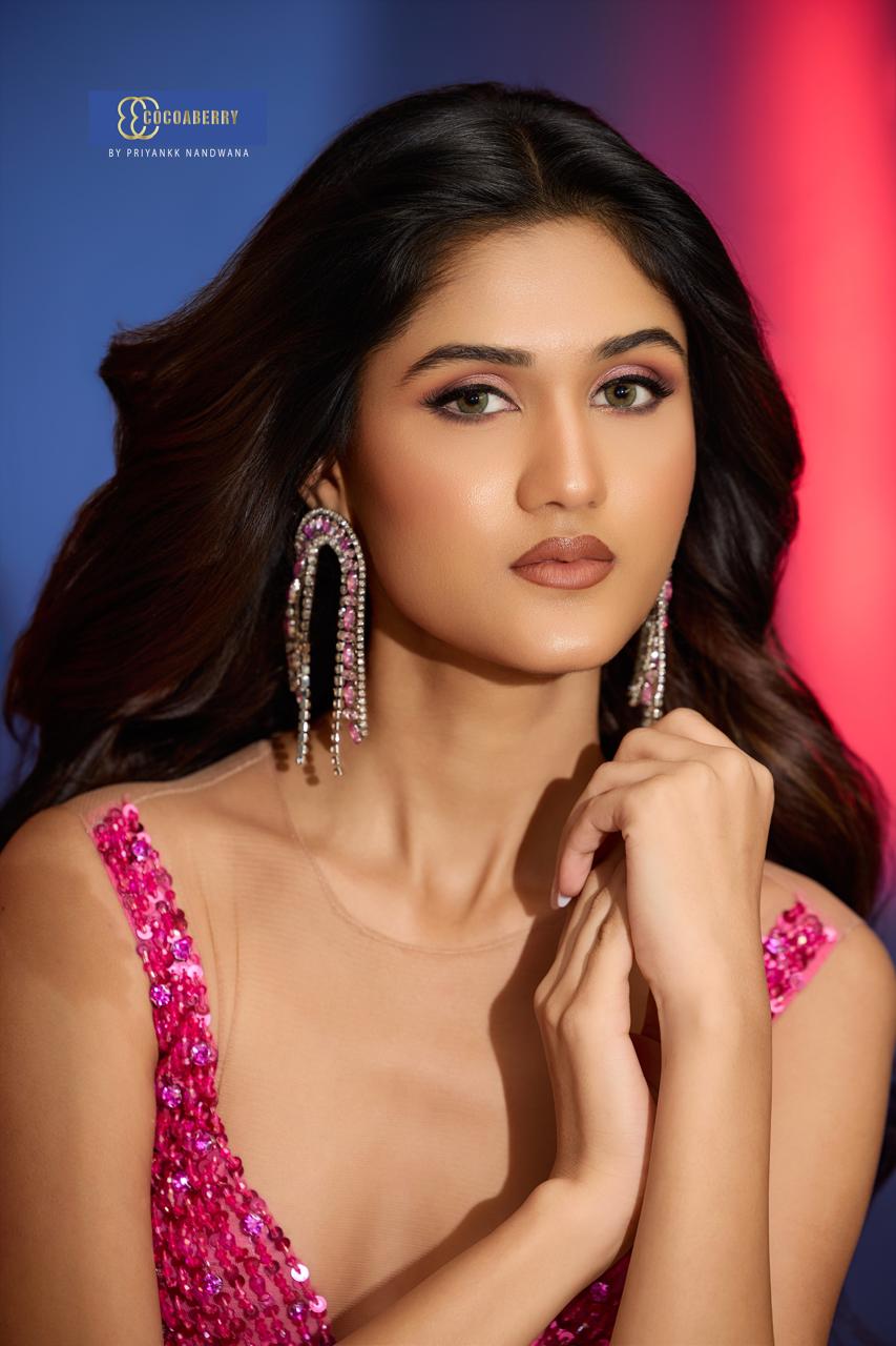 Khushi Thakur - Model Portfolio Photo 1