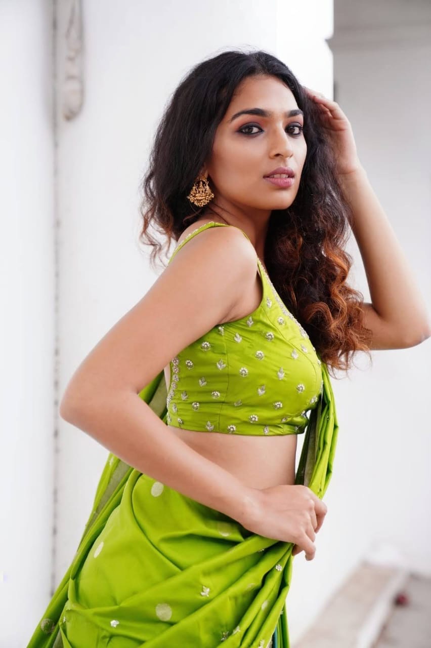 Zayleen Ganapathy - Model Portfolio Photo 1