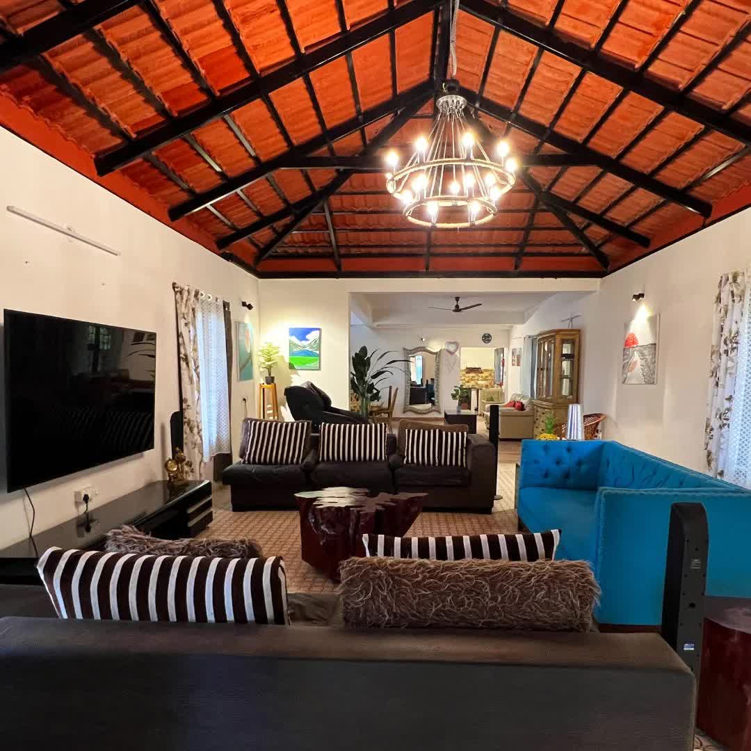 Contemporary 5BHK Pool Villa on 1-Acre Farm near Hennur 9 — Contemporary Living Room and Media Room