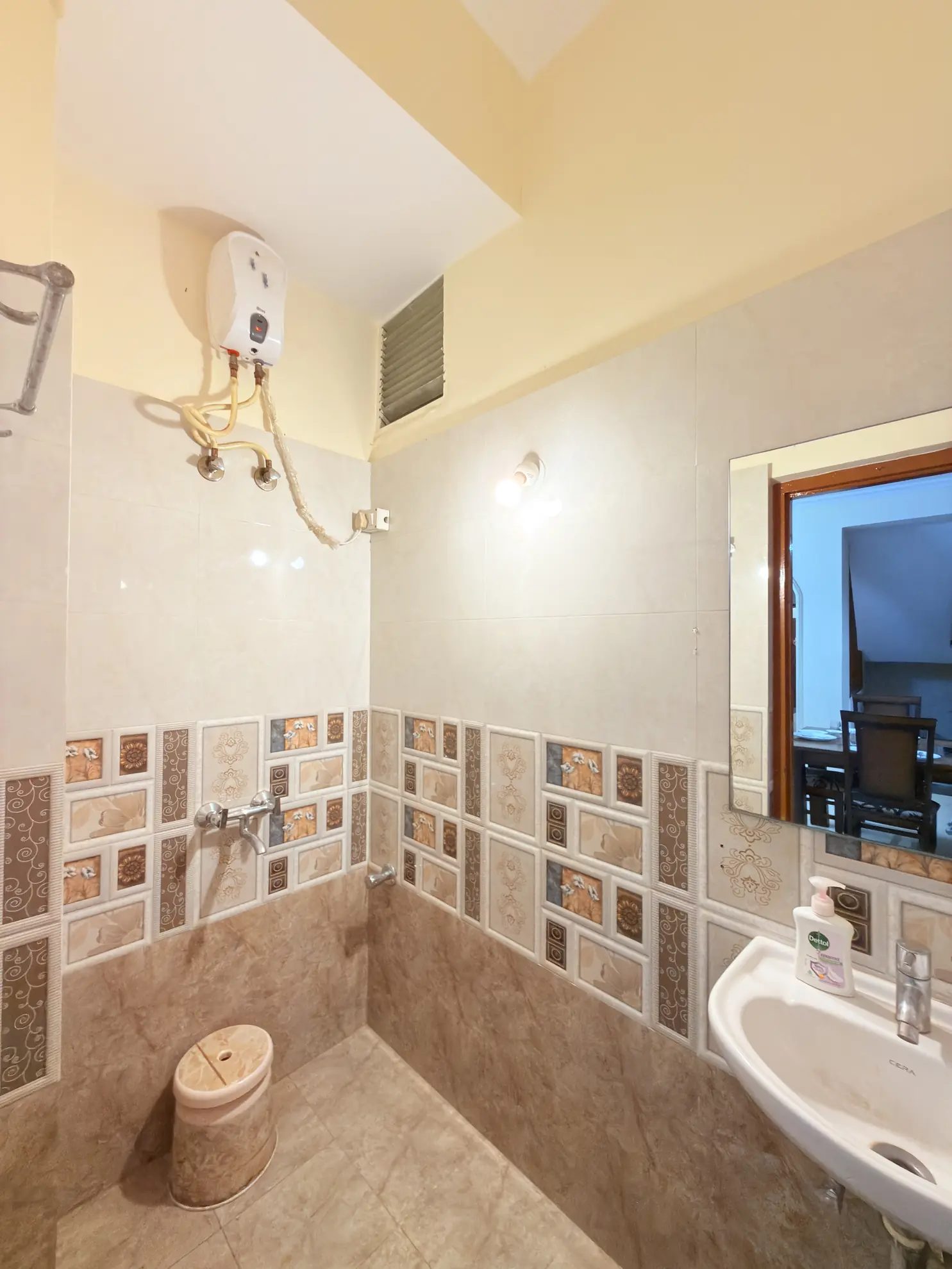 Silicon Hideaway – 6BHK Villa for Shoots in Sarjapura — Bathrooms
