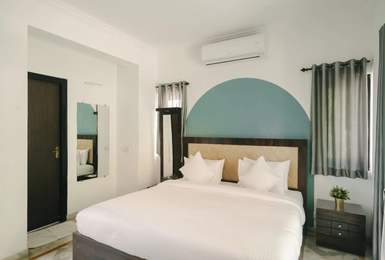 Euphoria X Richmonde – 3BHK Villa for Shoots in Calangute — Bedrooms