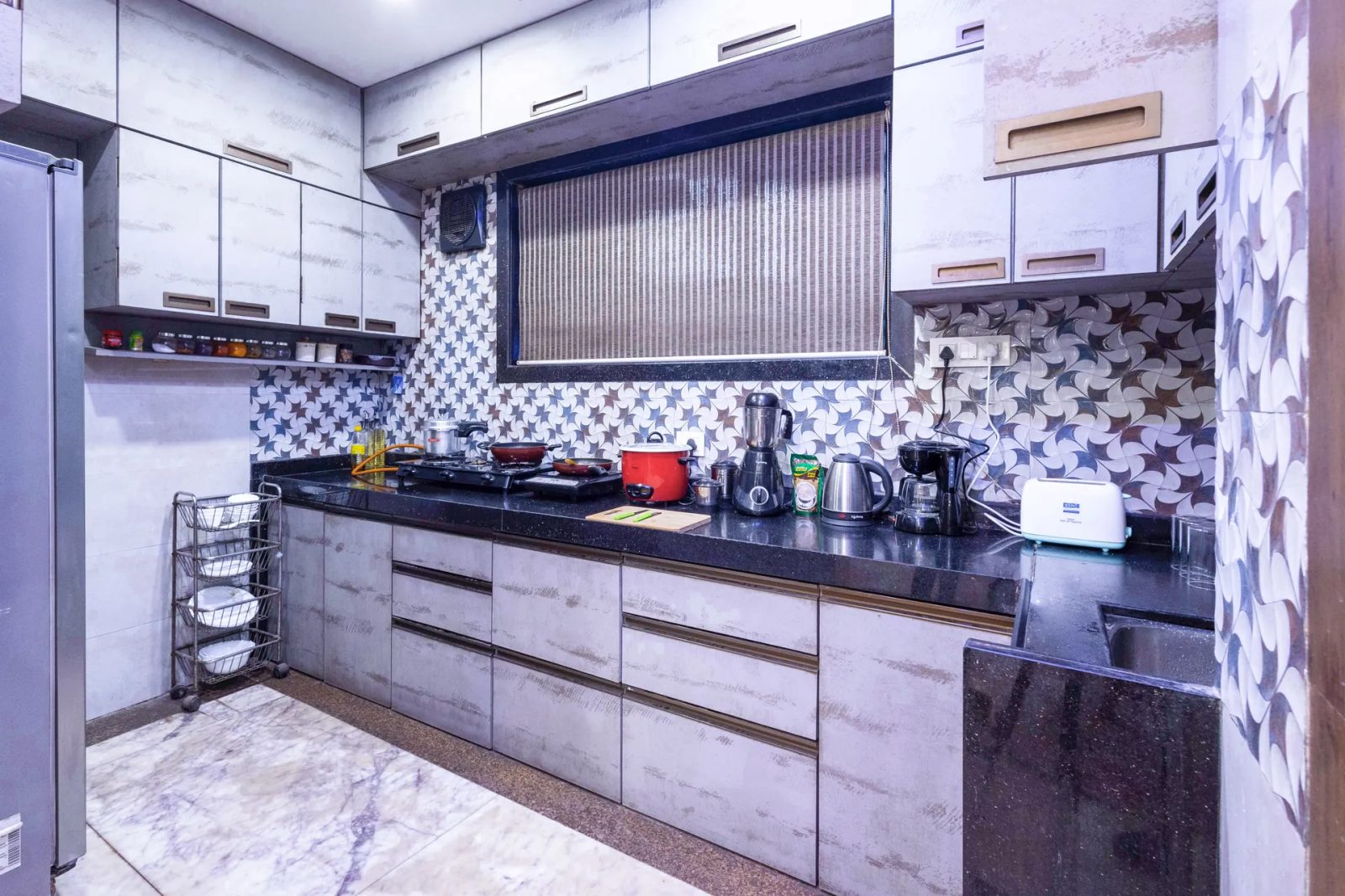 Bombay Belvedere – 4BHK Villa for Shoots in Andheri West — Kitchen