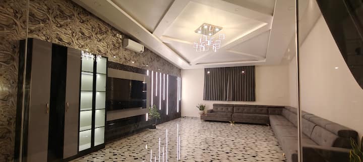 Grand - Luxury 3BHK Bungalow with Game Room and Jacuzzi ( 6 ) — photo 6