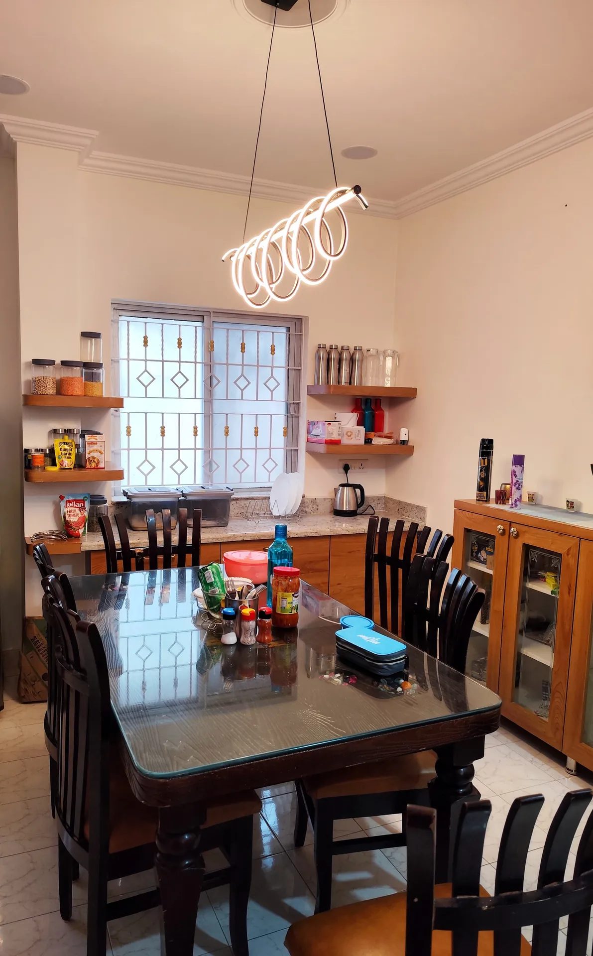 Steller Skyline – 4BHK Villa for Shoots in Shaikpet — skyline-Kitchen-Dining