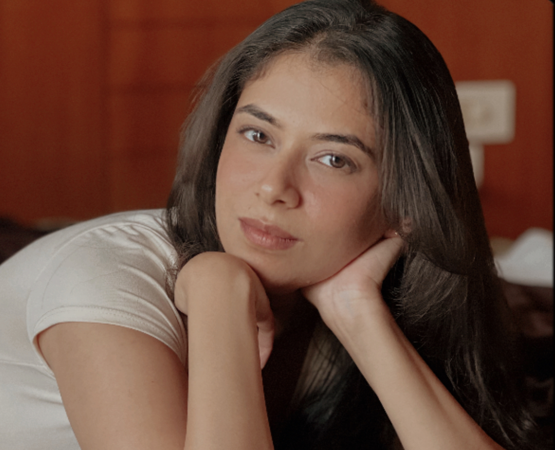 Simran Mendiratta - Model Portfolio Photo 1