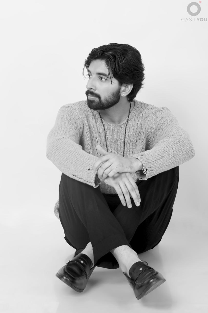casual_b&w_5.jpeg