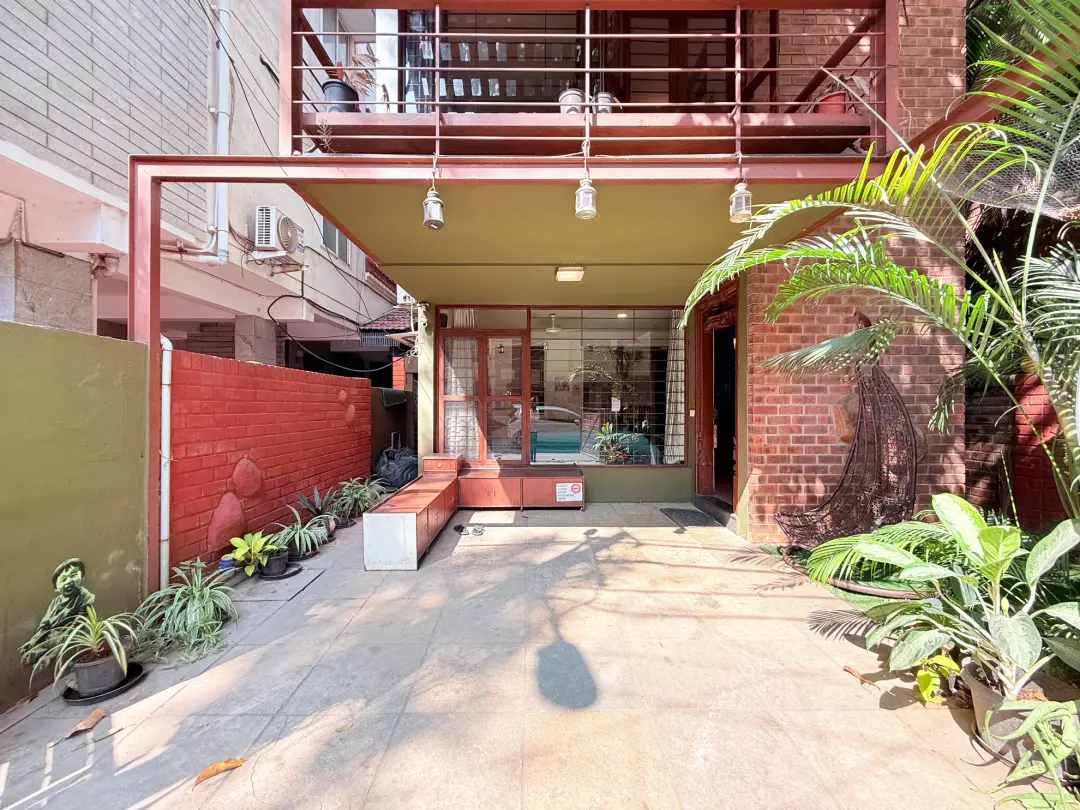 Jugglers Rest – 4BHK Bohemian Villa with Rooftop Terrace — photo 3