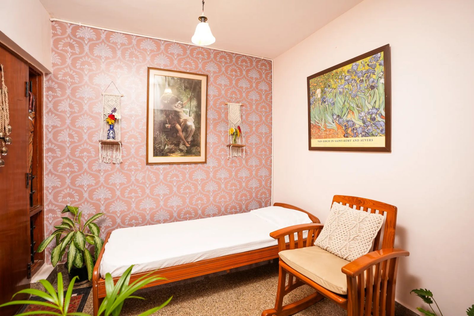 Cine Castle – 4BHK Villa for Shoots in Mg Road — The Den