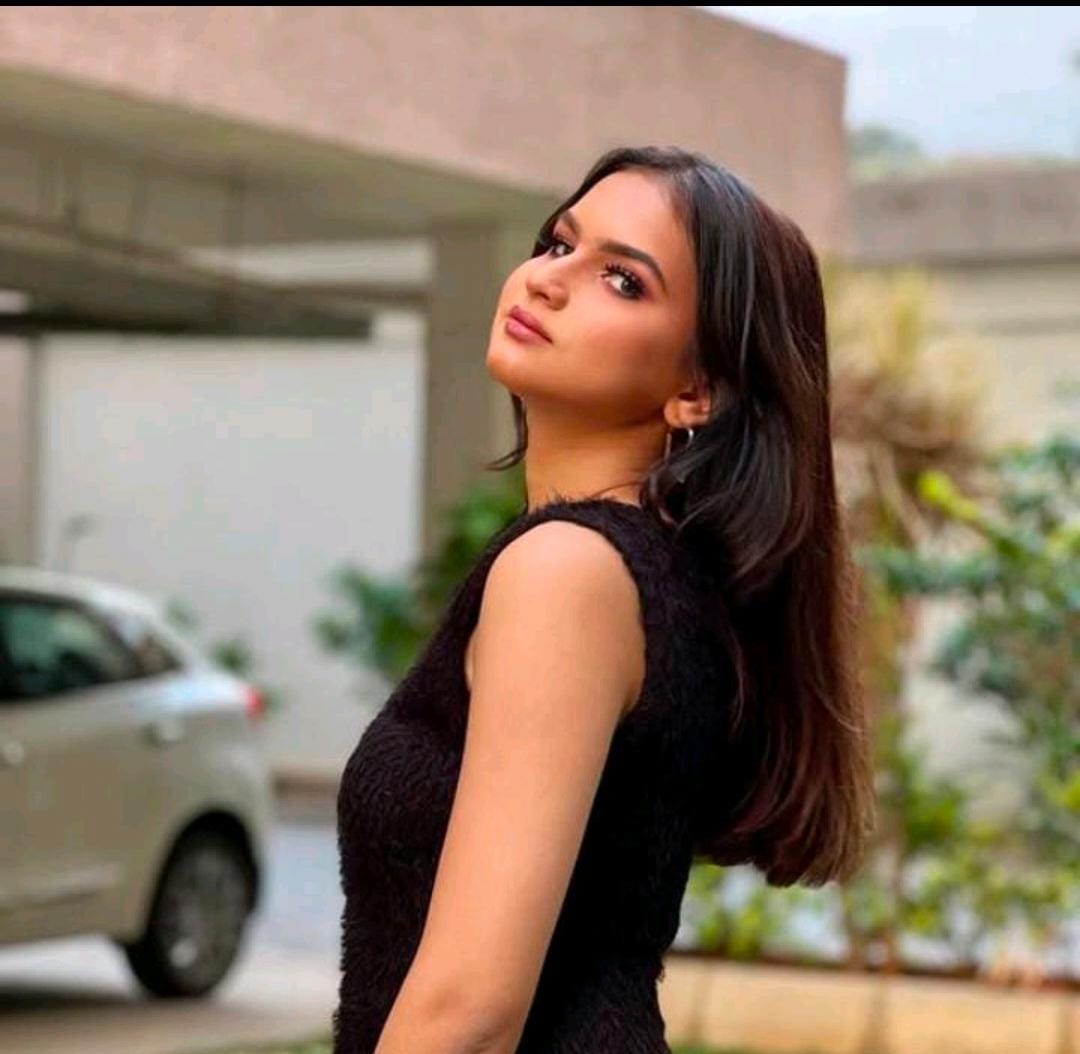 Sumedha - Model Portfolio Photo 1