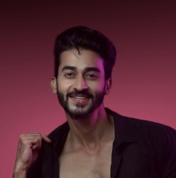 Reehal Baig - Model Portfolio Photo 1