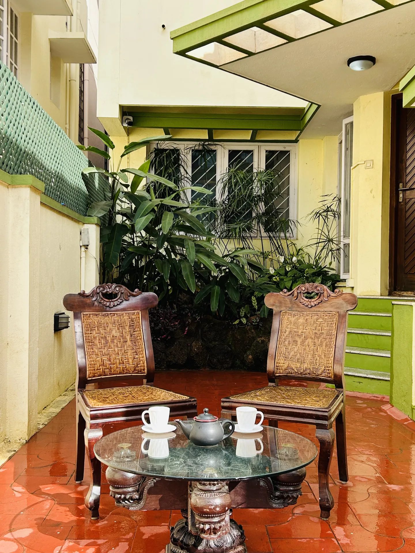 Garden Bliss – 3BHK Villa for Shoots in Koramangala — bliss-Entrance and Parking