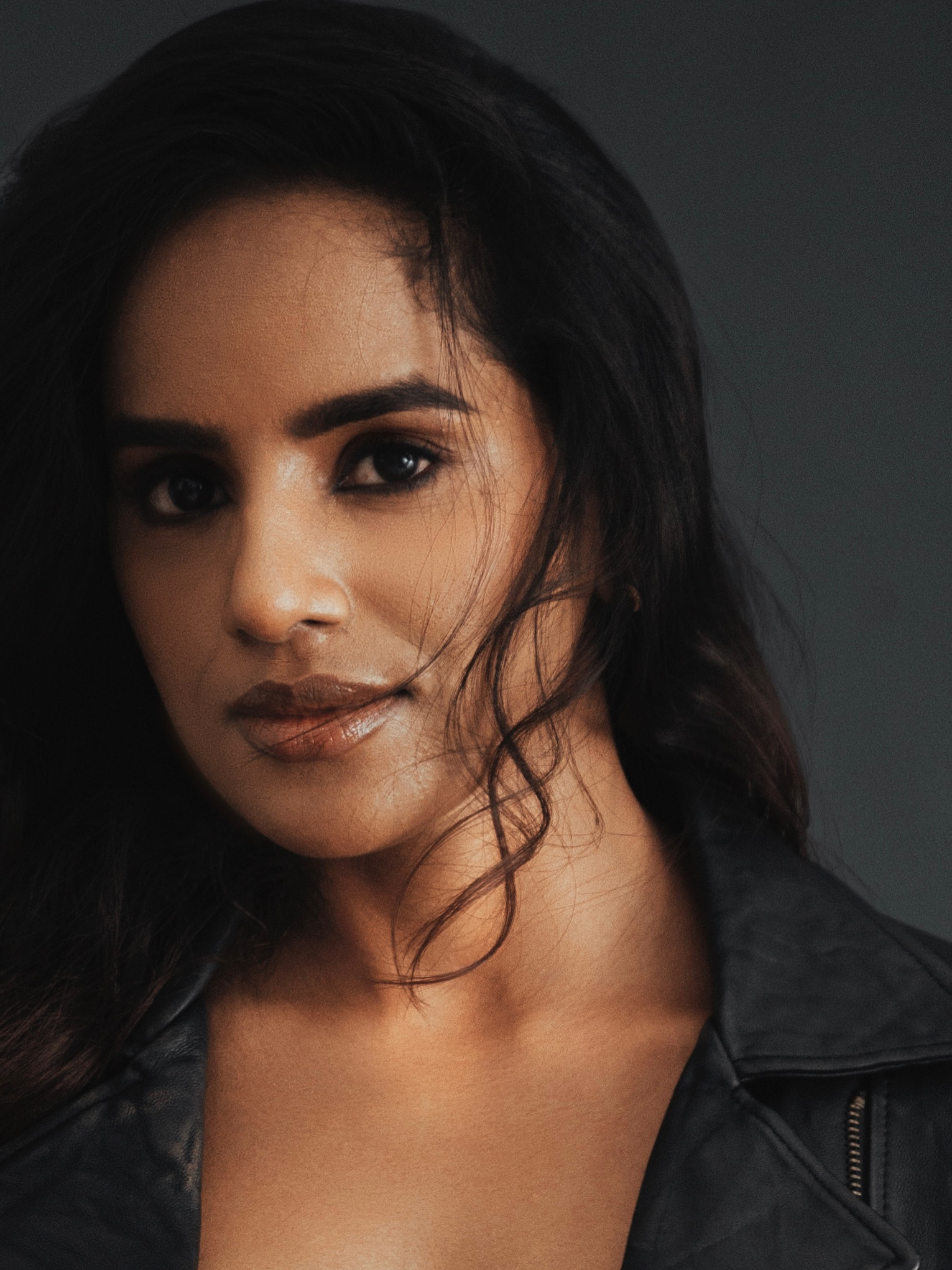 B Sangi - Model Portfolio Photo 1