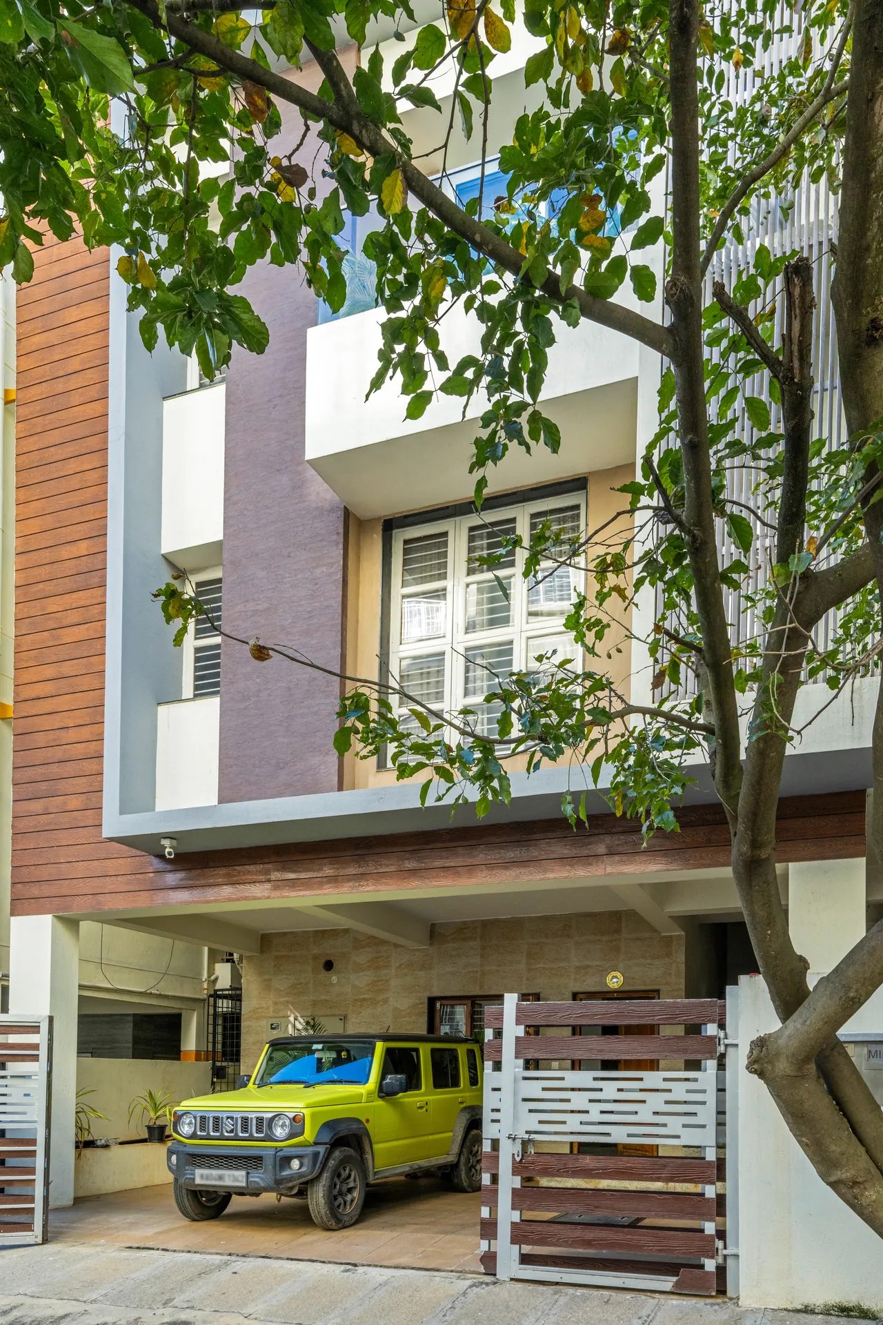 Gatsby Grandeur – 5BHK Villa for Shoots in JP Nagar — haven-Entrance and Parking