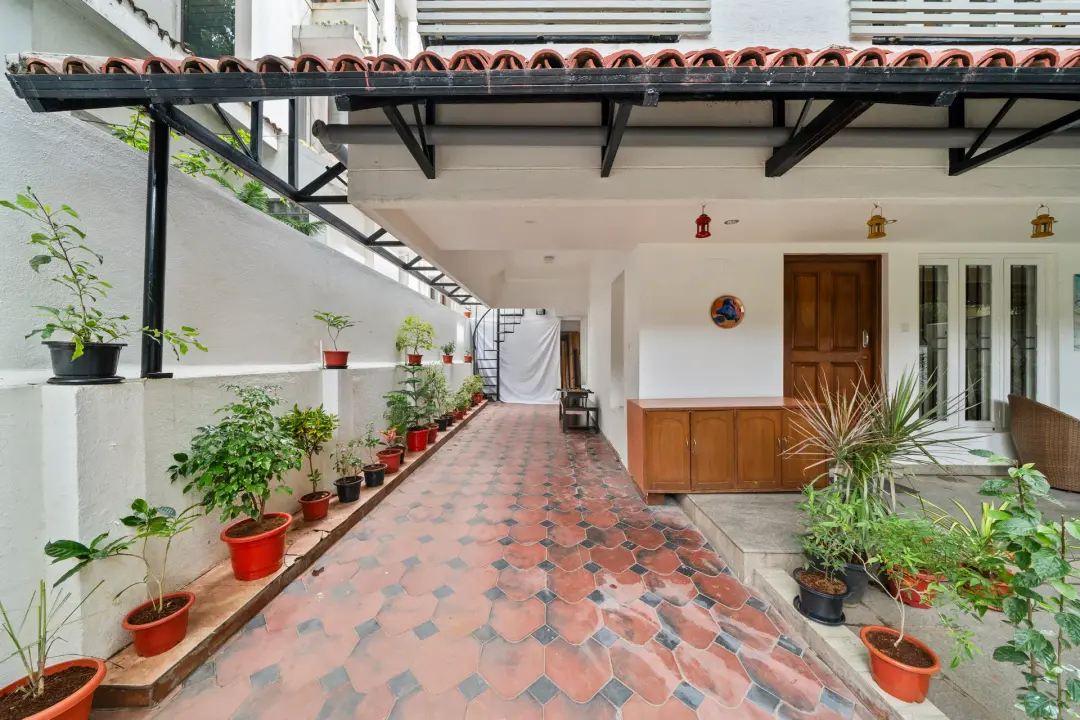 Cascade Castle – 5BHK Luxury Villa with Indoor Pond — photo 2