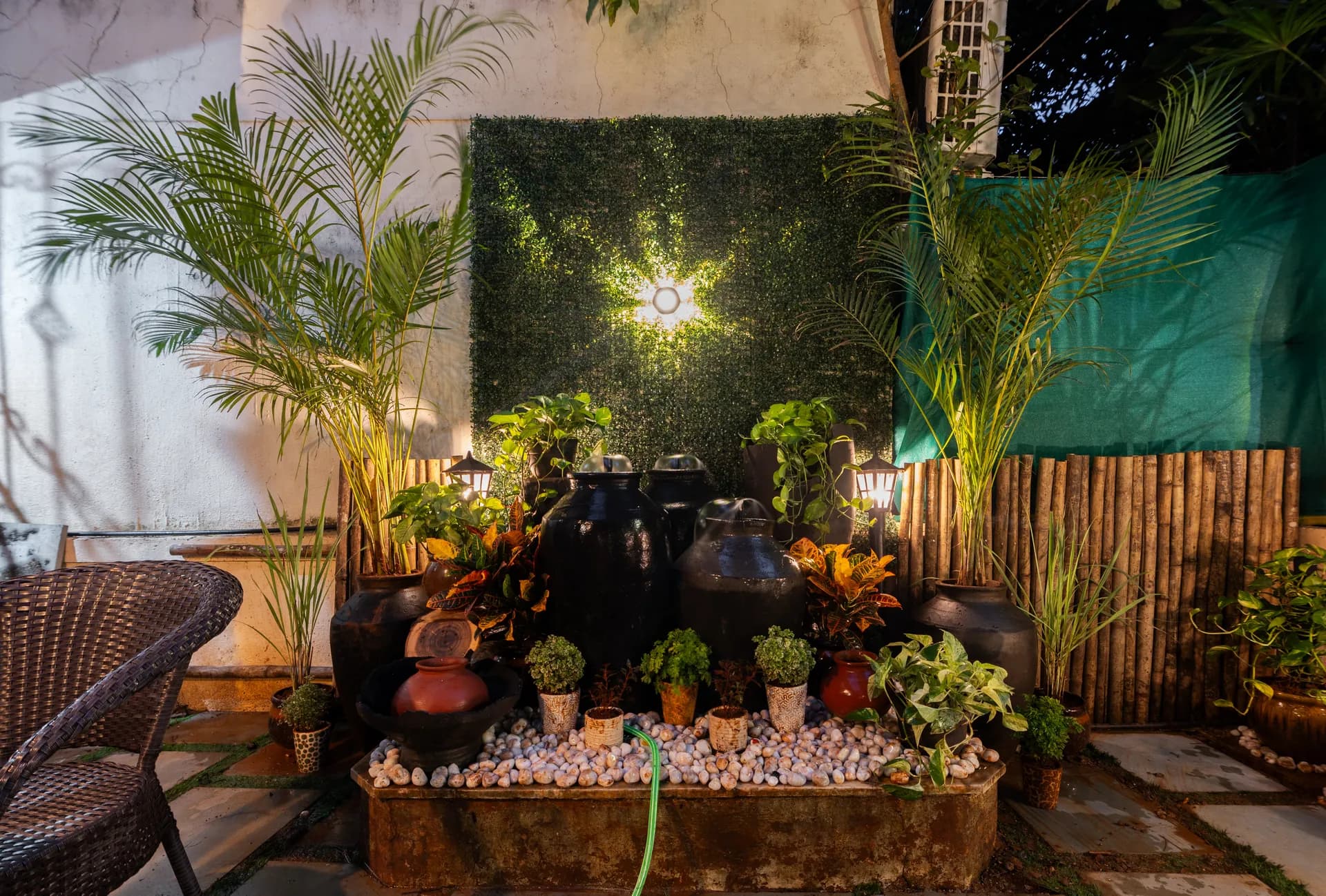 Soho Nest – 4BHK Wooden Retreat with Garden & Fountain — photo 4