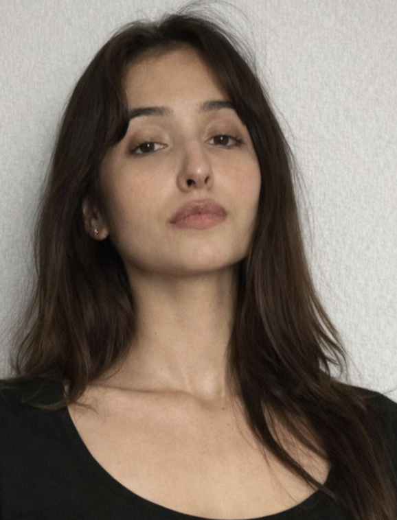 Aishe Paul - Model Portfolio Photo 1