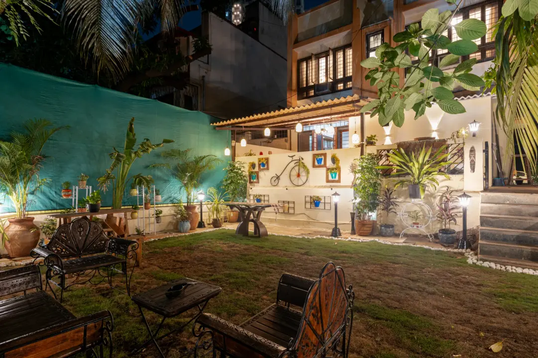 Timeless Hearth – 5BHK Luxe Garden Villa