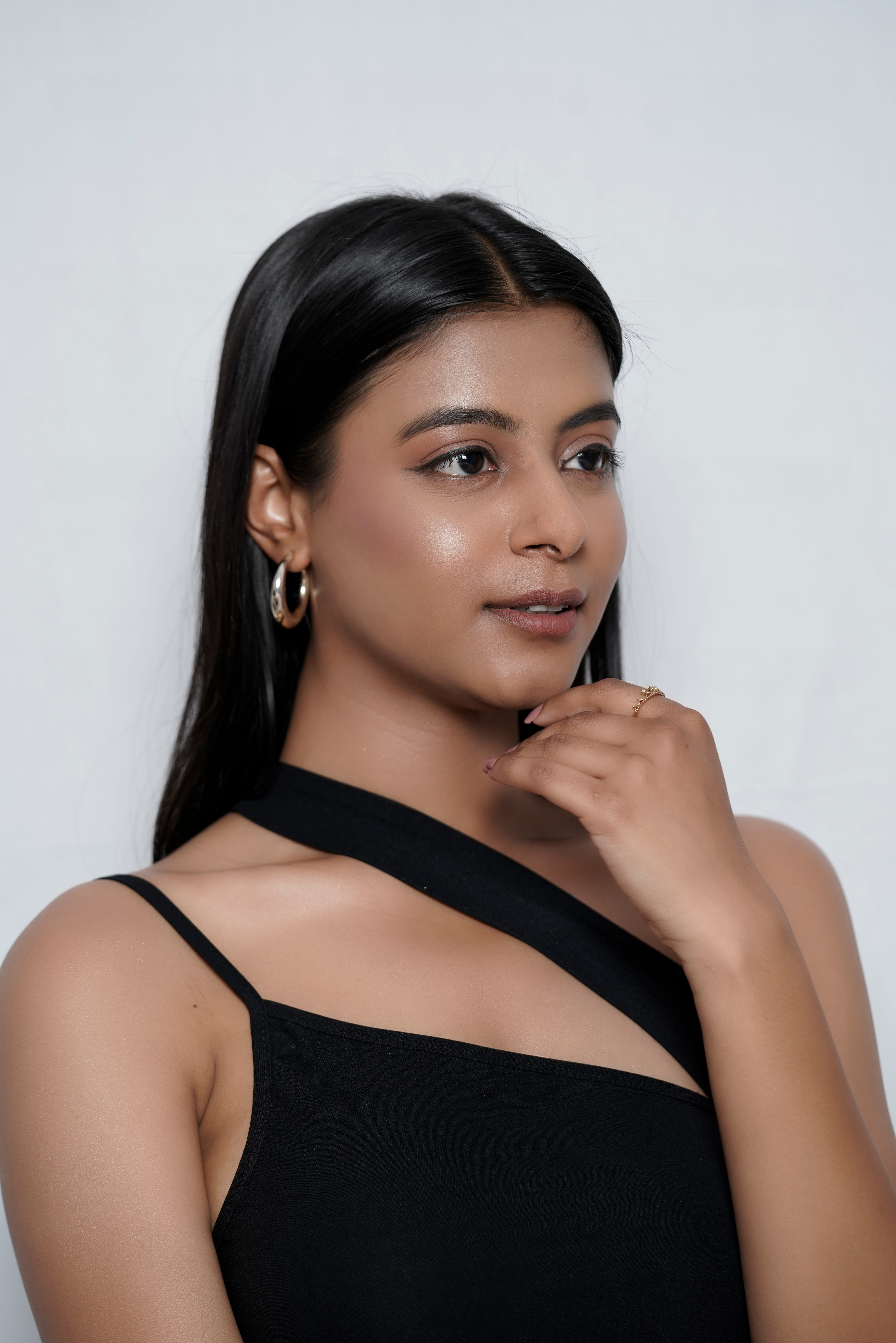 Suhani Kabra - Model Portfolio Photo 1