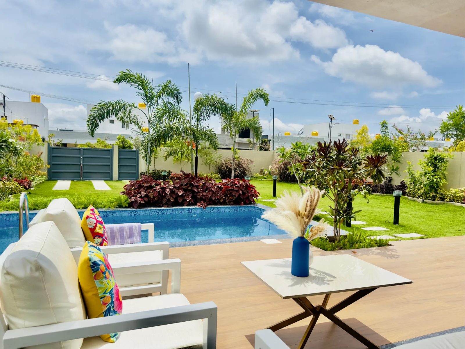 Soul Club – 3BHK Villa for Shoots in Hosur — Pool