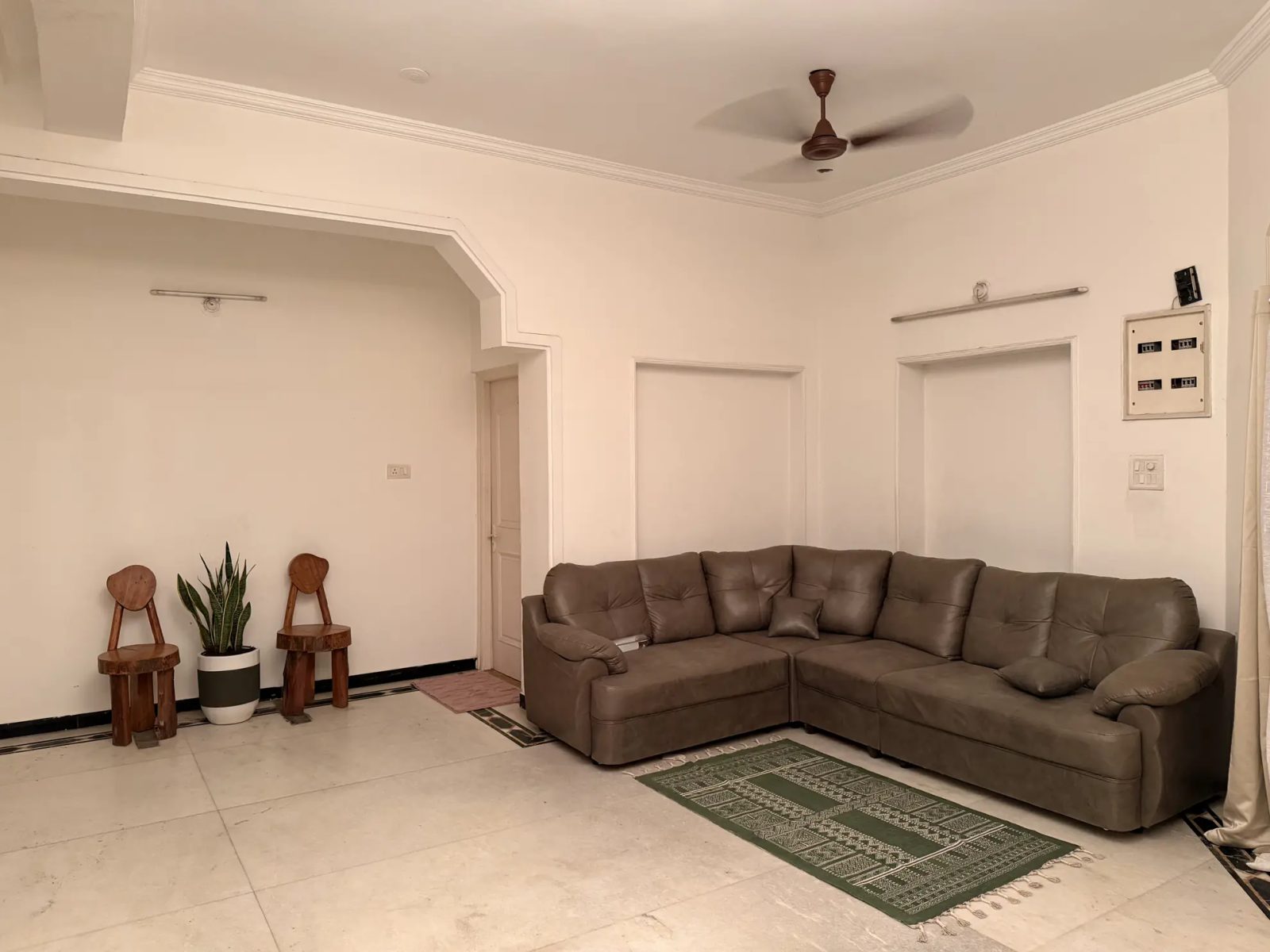 Deccan Escape – 4BHK Villa for Shoots in Madhapur — Living Room
