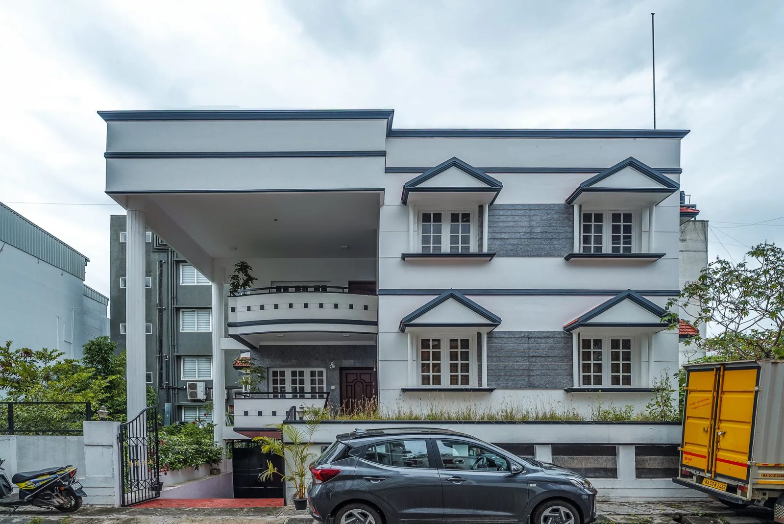 Vanta Grove – 5BHK Luxury Garden Villa