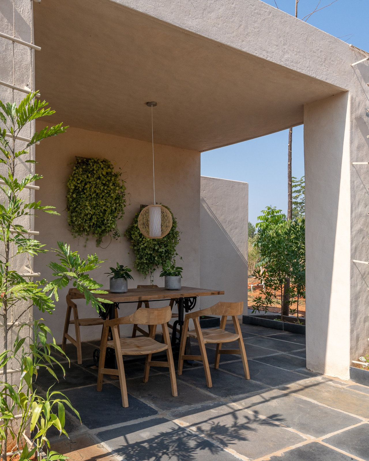Hillside Studio Villa with Plunge Pool & Garden Shower, Yellodu — Plunge Pool & Verandah