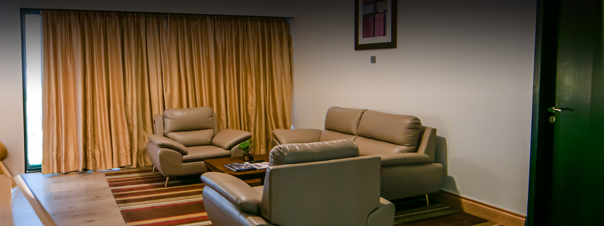 Premium 5-Star Business Hotel with Luxury Interiors & Multi-Cuisine Spaces – Electronic City ( 2 )