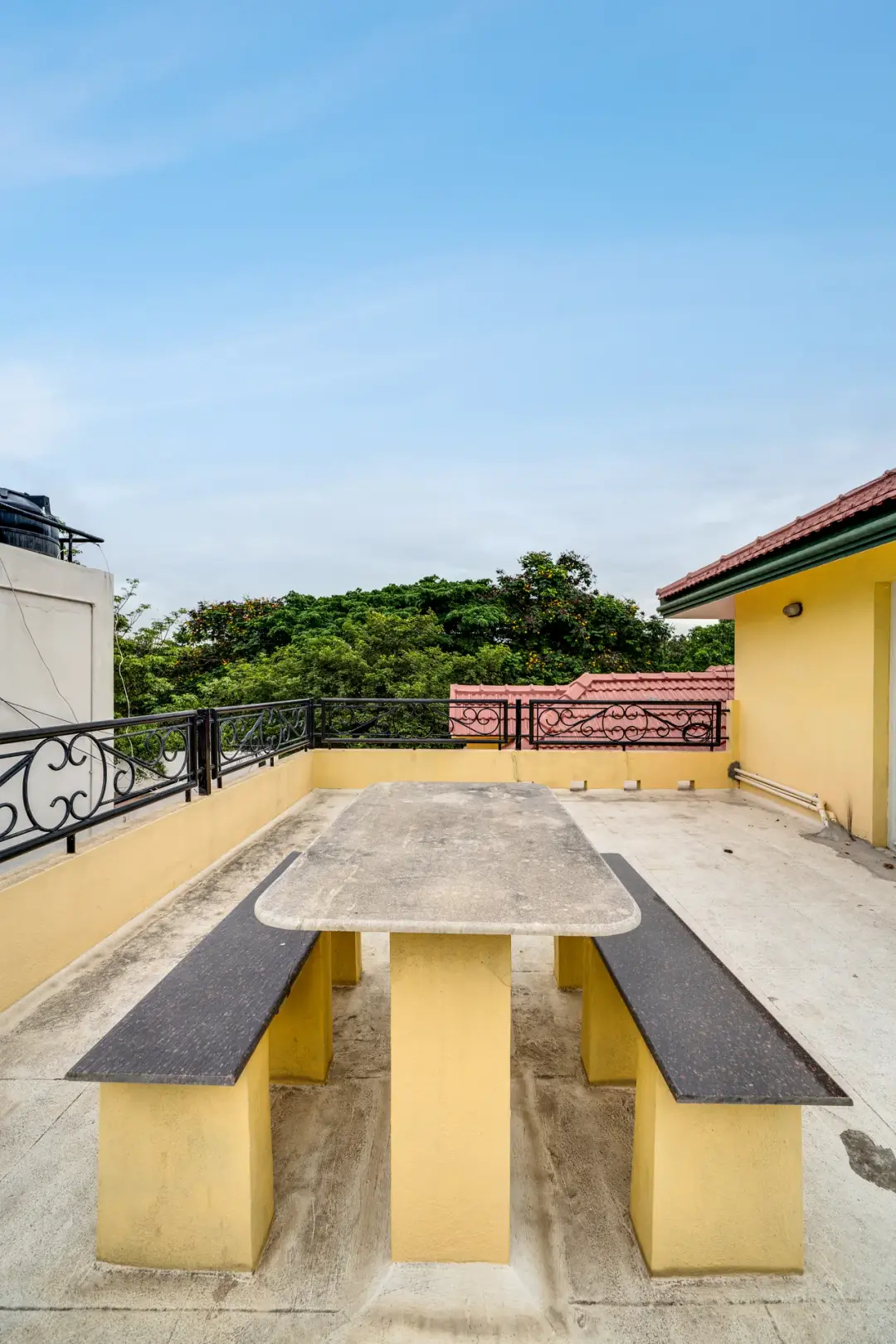 Waterfall Manor – 4BHK Heritage Villa with Indoor Waterfall — photo 6