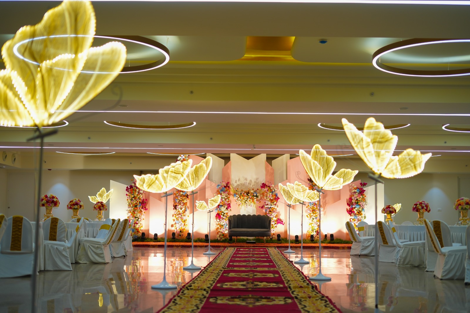 Melam Shooting Wedding Venue | Premium Wedding & Event Shoot Location in Bengaluru — Reception Stage