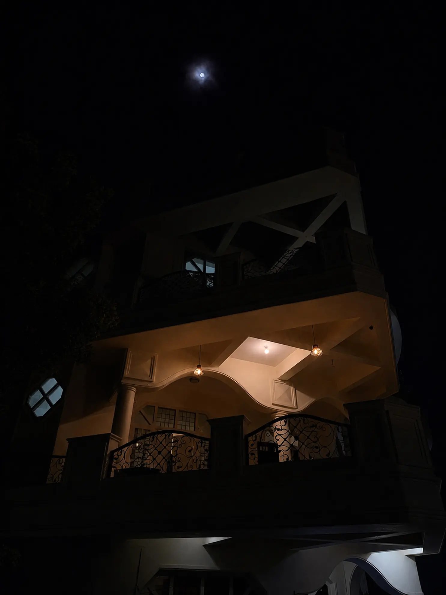 Deccan Escape – 4BHK Villa for Shoots in Madhapur — Entrance