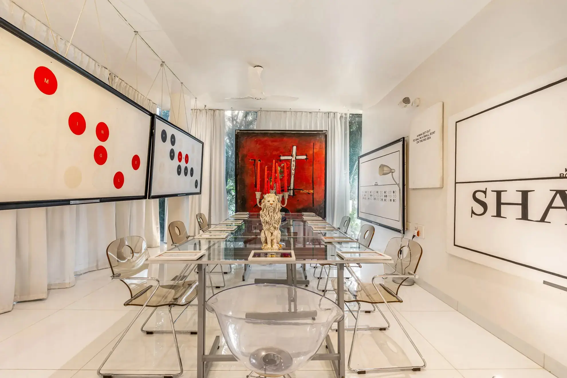 crystal hall  – Luxury Private Villas & Event Spaces — Workspace