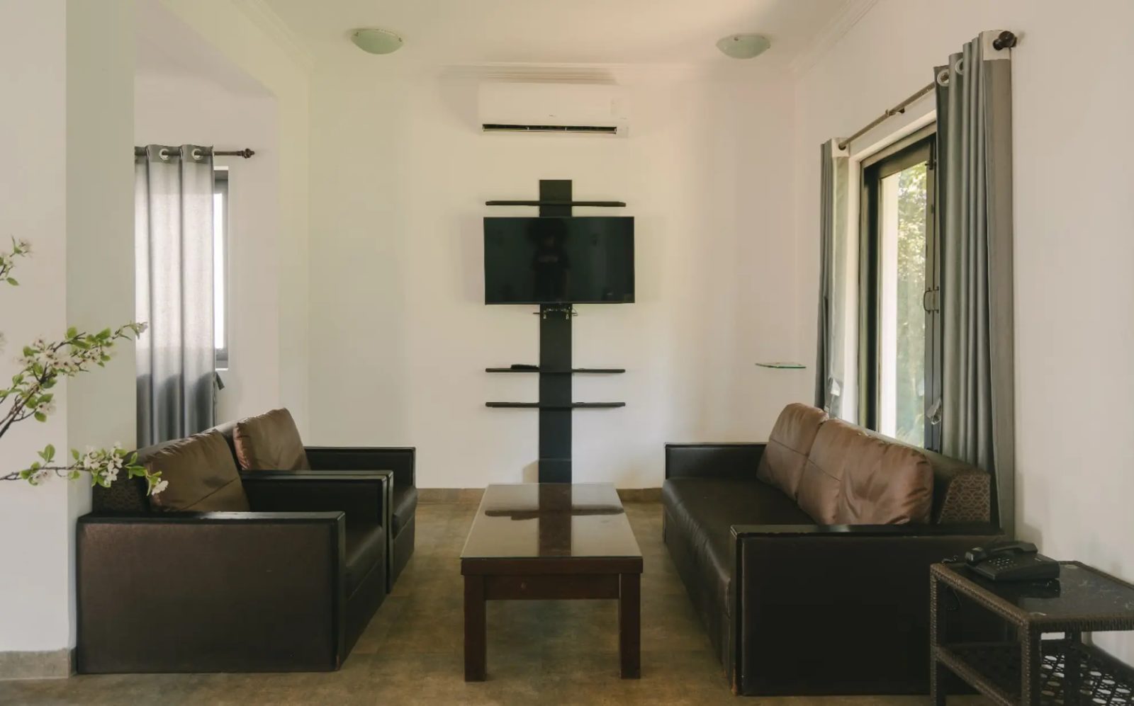 Euphoria X Richmonde – 3BHK Villa for Shoots in Calangute — Living Area