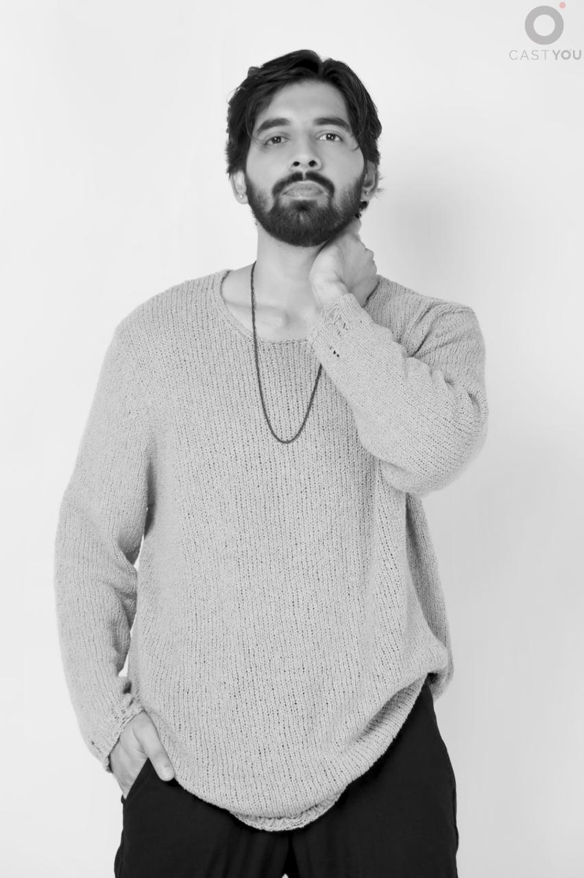 casual_b&w_1.jpeg