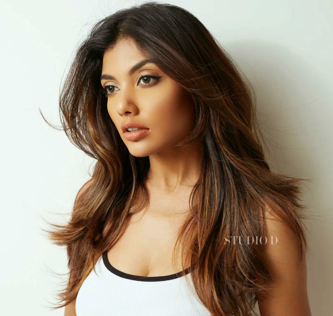 Sharli Pal - Model Portfolio Photo 1