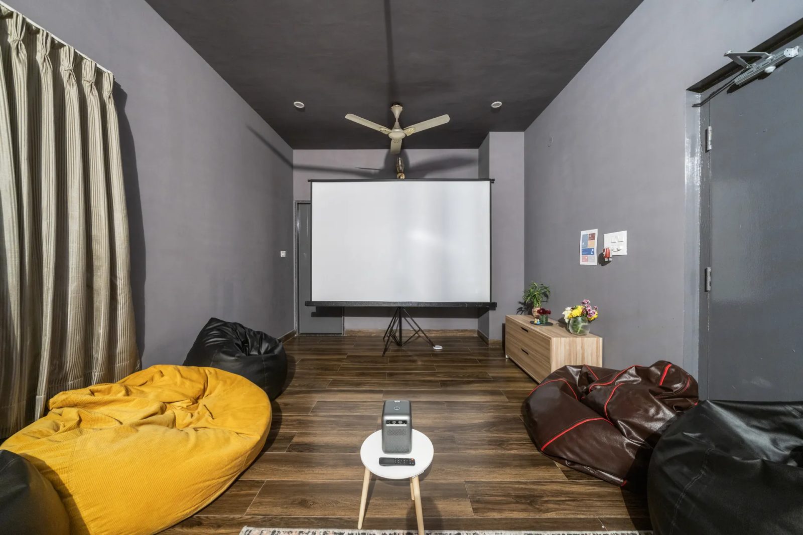 Gatsby Grandeur – 5BHK Villa for Shoots in JP Nagar — haven-Movie Theatre