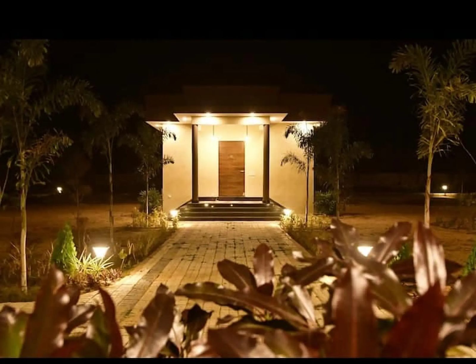 Nirmal Farmstay – 3BHK Villa for Shoots in Khori — Entrance and Parking
