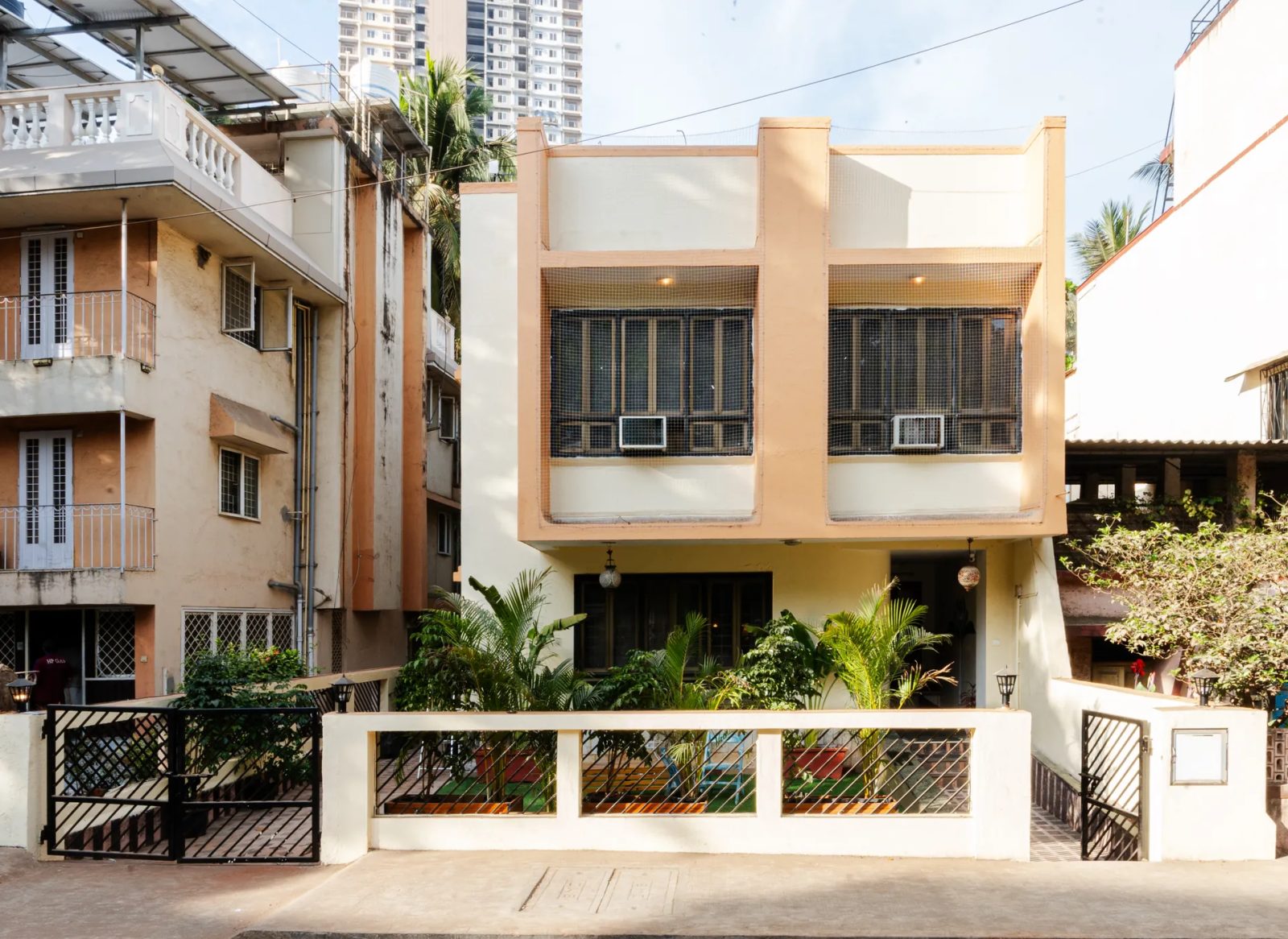 Timeless Hearth – 5BHK Luxe Garden Villa