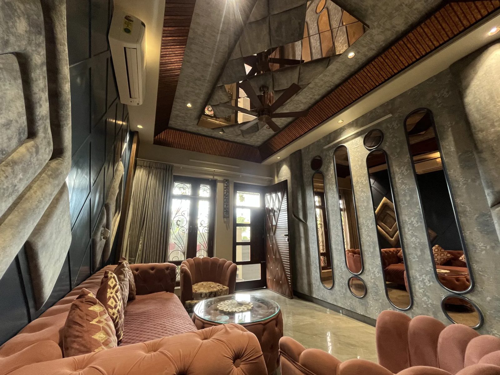 Gokulam Villa – 3BHK Villa for Shoots in Lalarpura