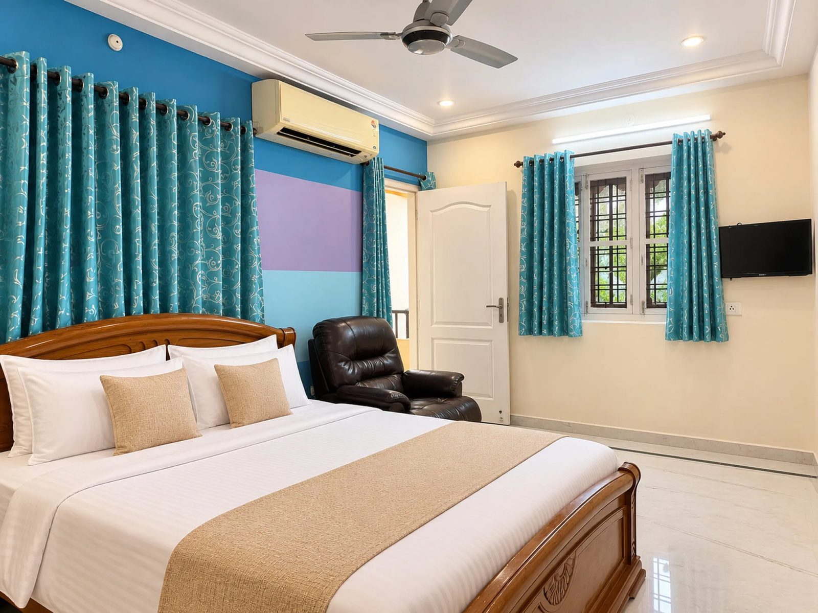 Marigold Manor – 3BHK Villa for Shoots in Bharat Nagar — Gallery 1