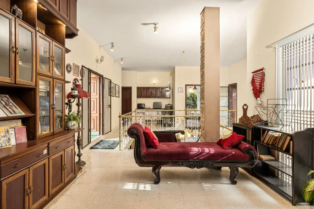 Heritage Haven – 5BHK Vintage Villa with Library — photo 2